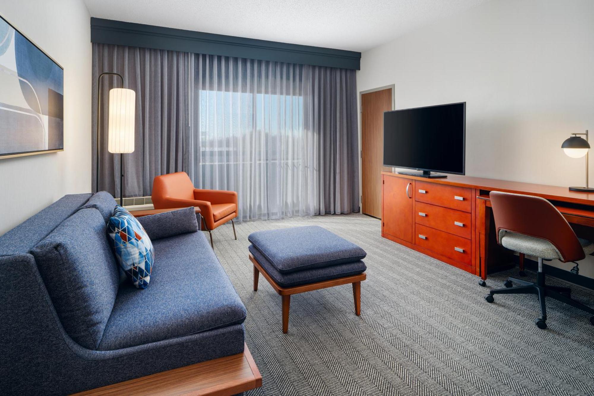 Hotel Courtyard Columbus 3*