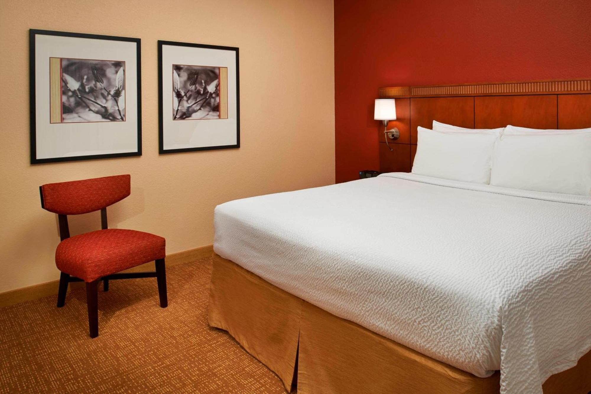 Courtyard Columbus 3* Worthington