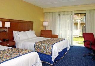 Courtyard Columbus 3* Worthington