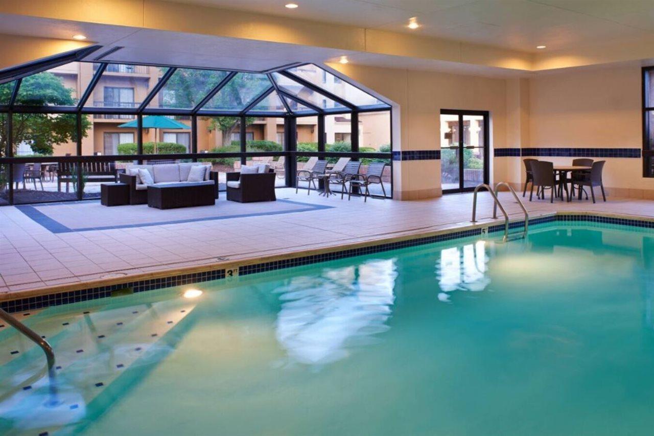 Hotel Courtyard Columbus 3*